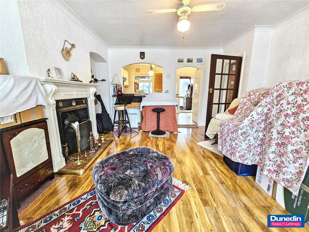 Property photo 2 of 15 Picture No. 09