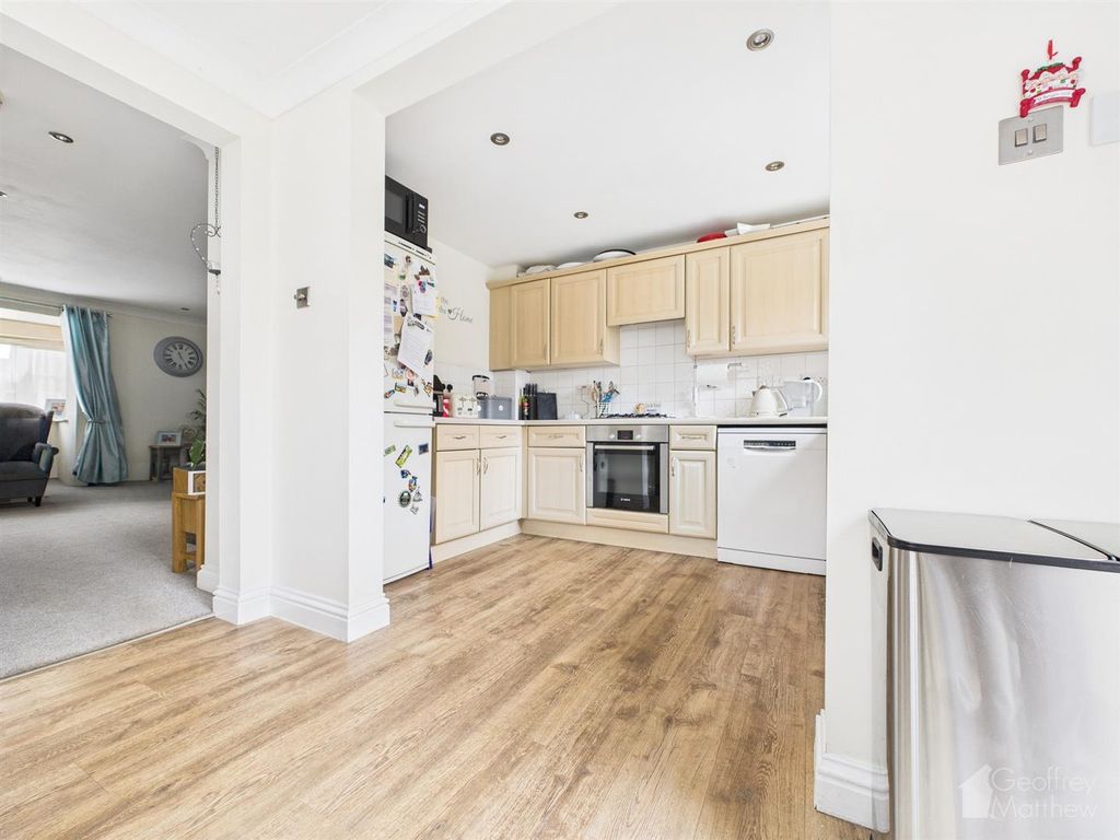 Property photo 2 of 29 Cam02365G0-Pr0372-Still022.Jpg