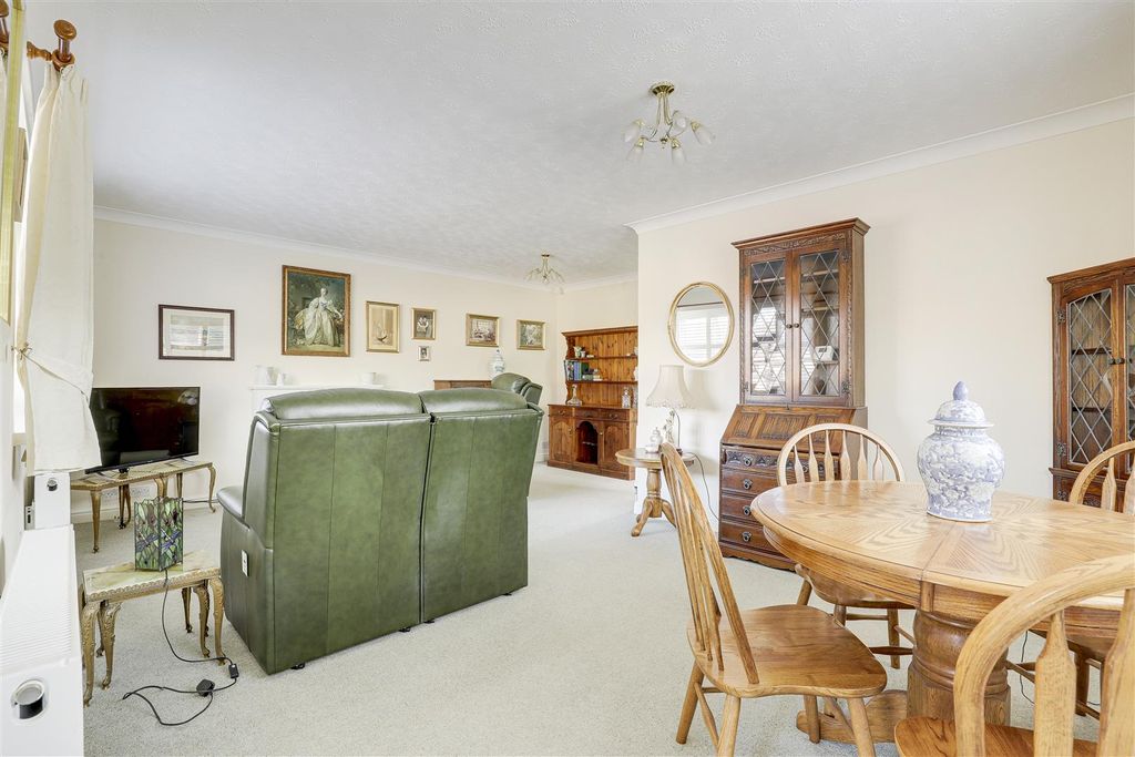 Property photo 3 of 18 09.Jpg