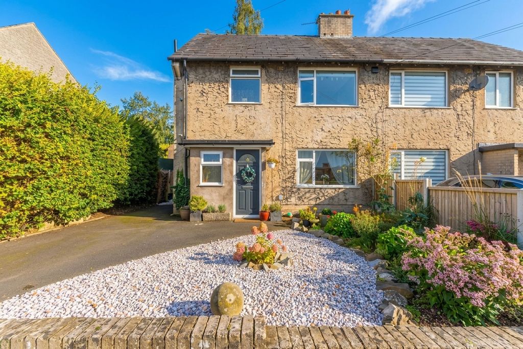 Property photo 1 of 25