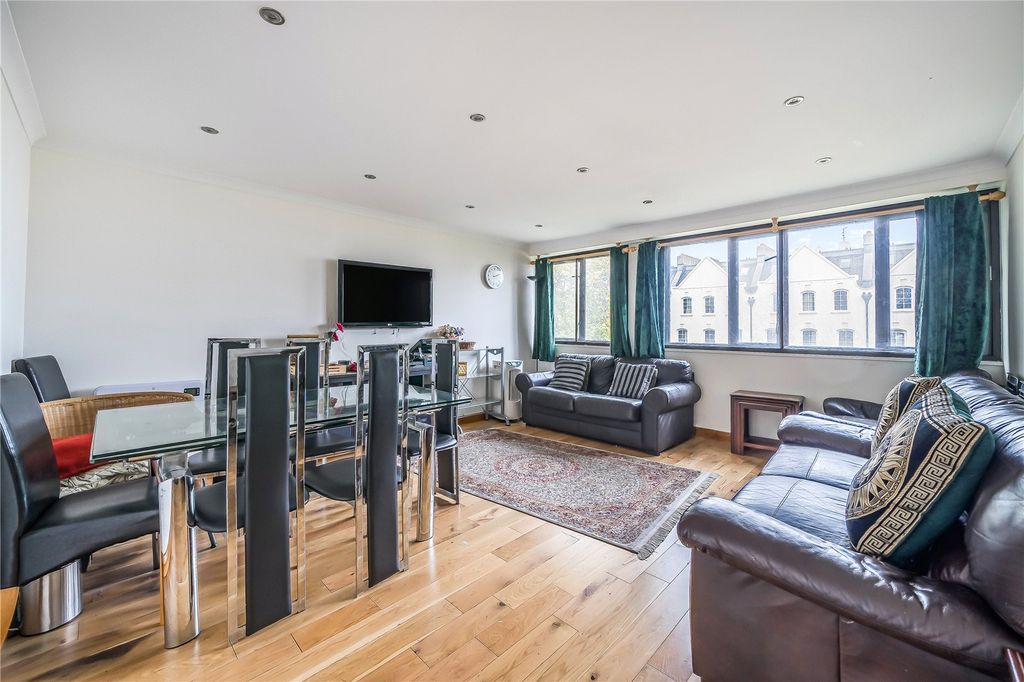 Property photo 2 of 10 Picture No. 03