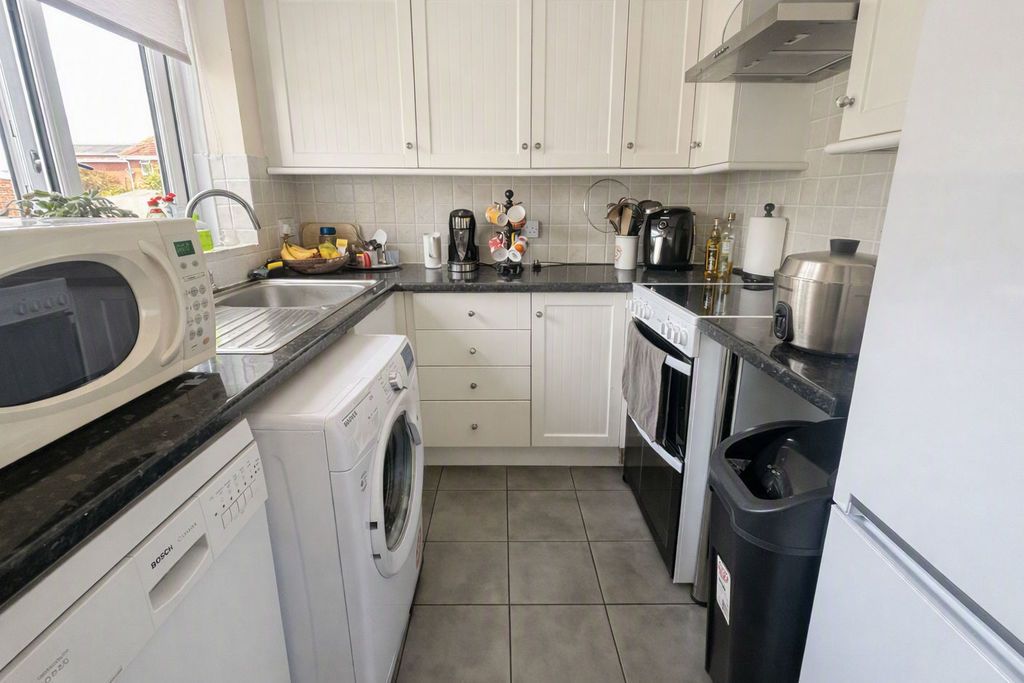 Property photo 2 of 13 Kitchen