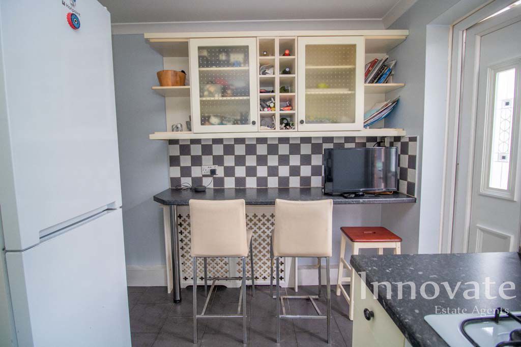 Property photo 3 of 14 Photo 5