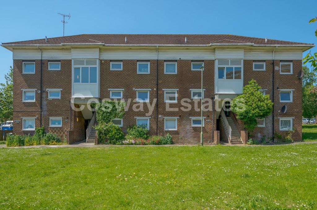 Property photo 1 of 12 5d0A6244-40A7-41cd-A669-4B60Cde913c2.Jpg