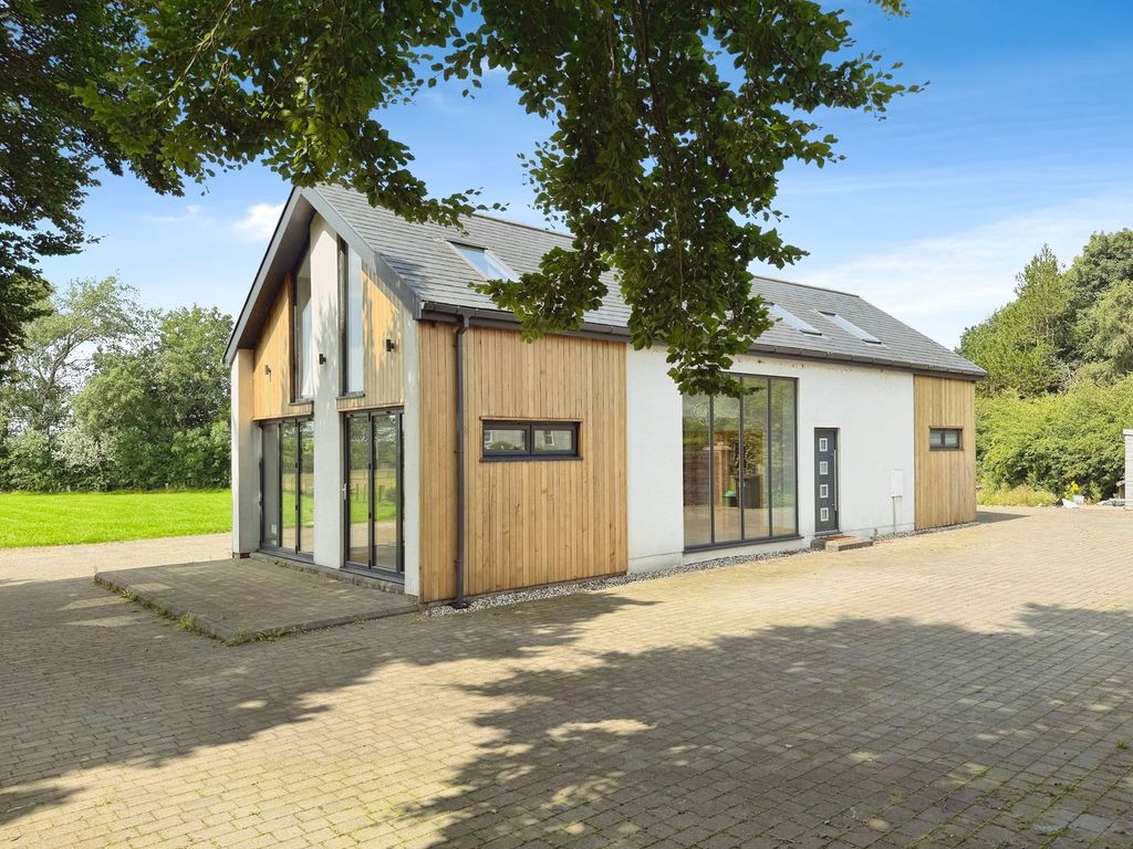Property photo 1 of 31