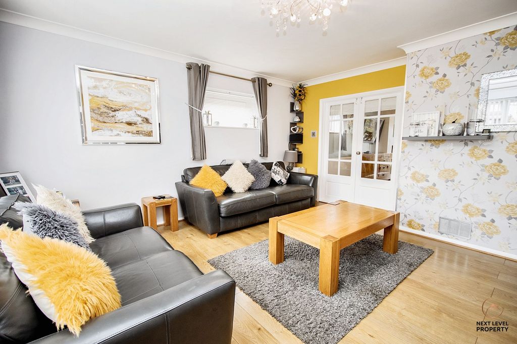 Property photo 2 of 29