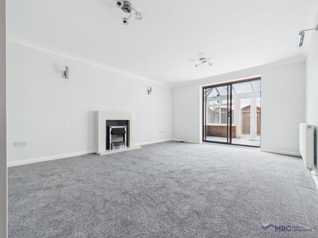 Property photo 3 of 14 Cam04739G0-Pr0307-Still005