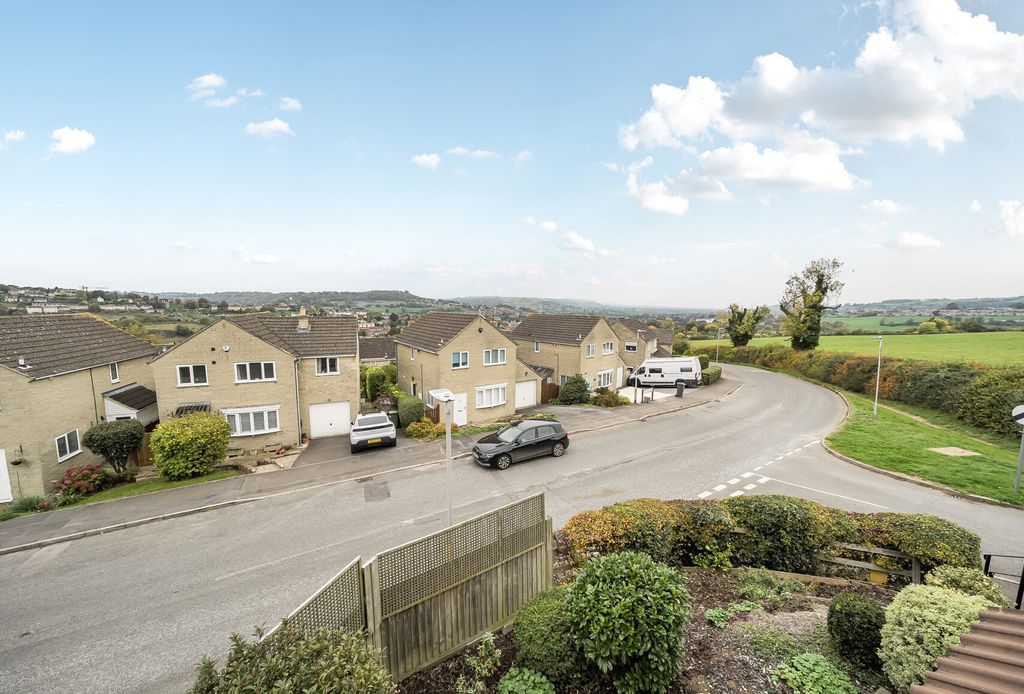 Property photo 3 of 20 1366056-13-68ee62...