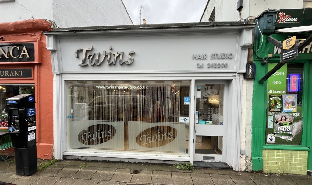 Property photo 1 of 8