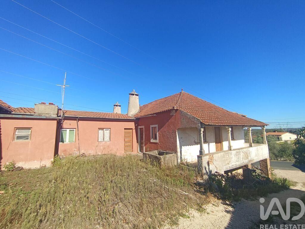 Property photo 3 of 40