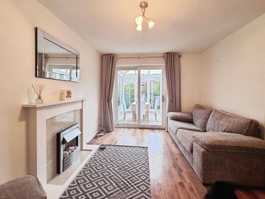 Property photo 2 of 14 Living Room