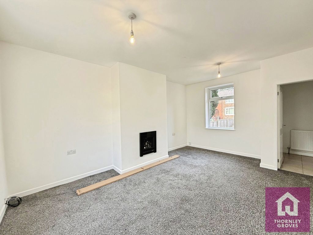 Property photo 1 of 16 Pbox-Img.Jpg
