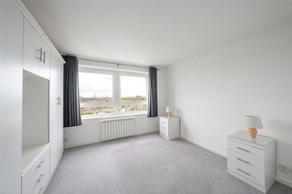 Property photo 3 of 14 Picture No. 04