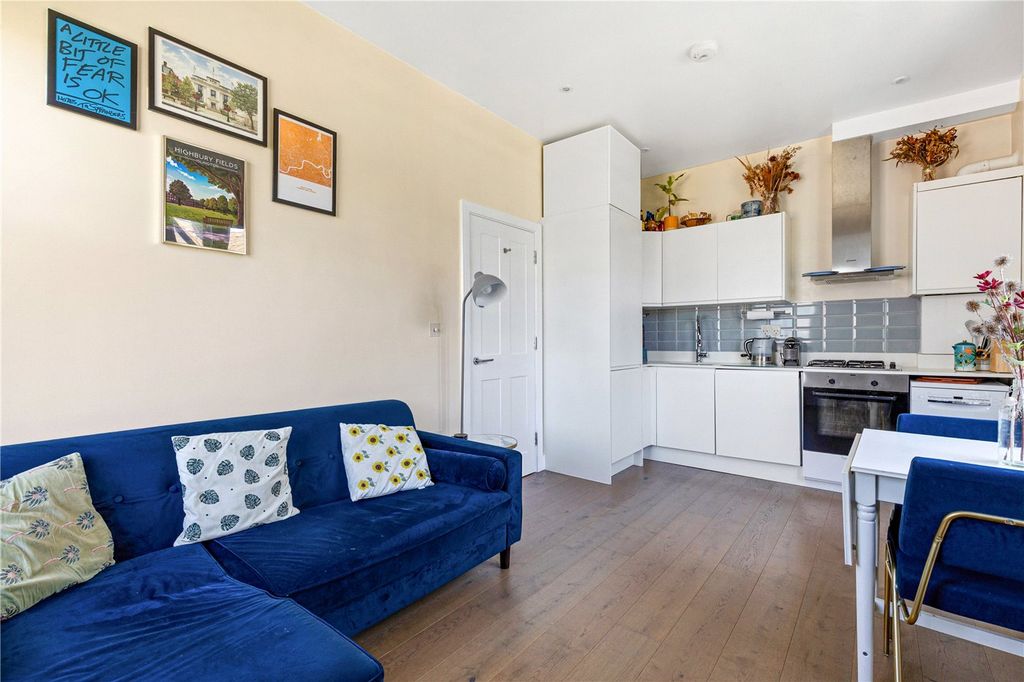 Property photo 3 of 12 Picture No. 21