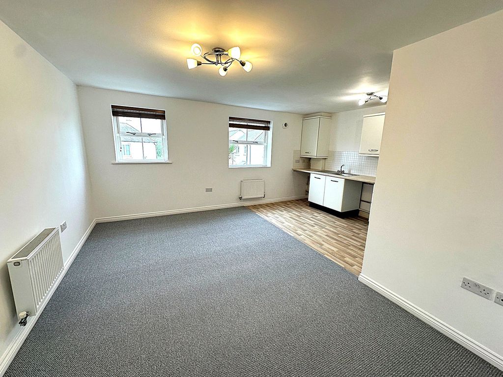 Property photo 3 of 7 3 - Picture No. 28