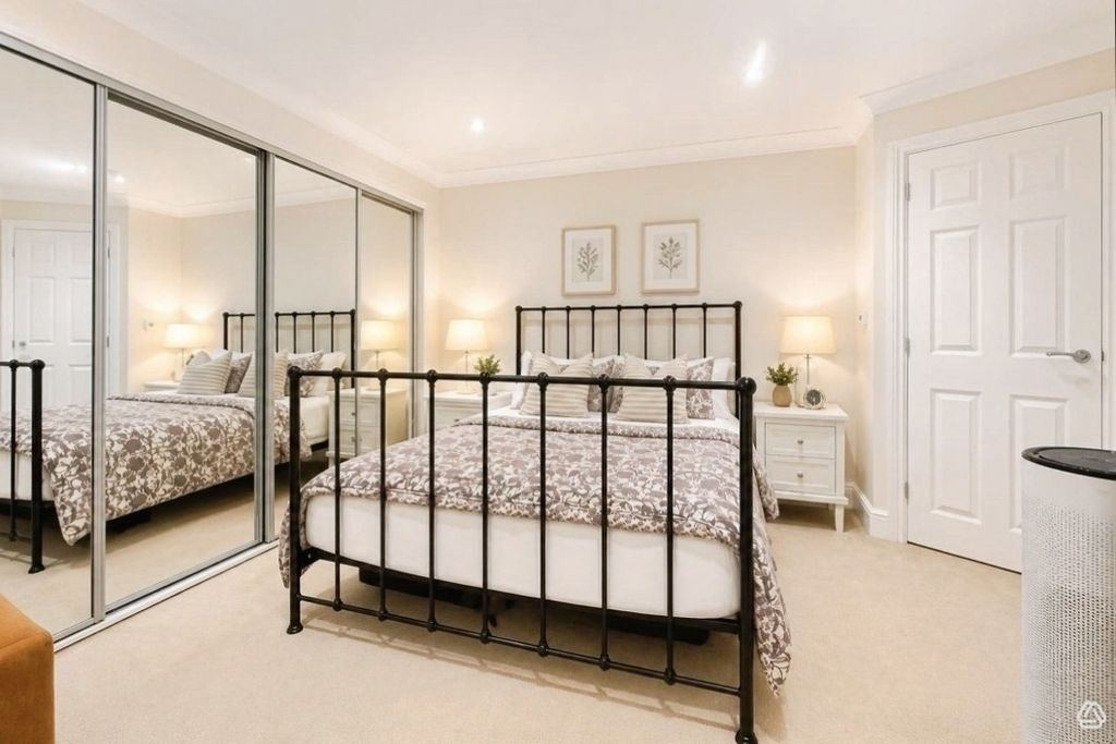 Property photo 3 of 7 Pbox-Img.Jpg