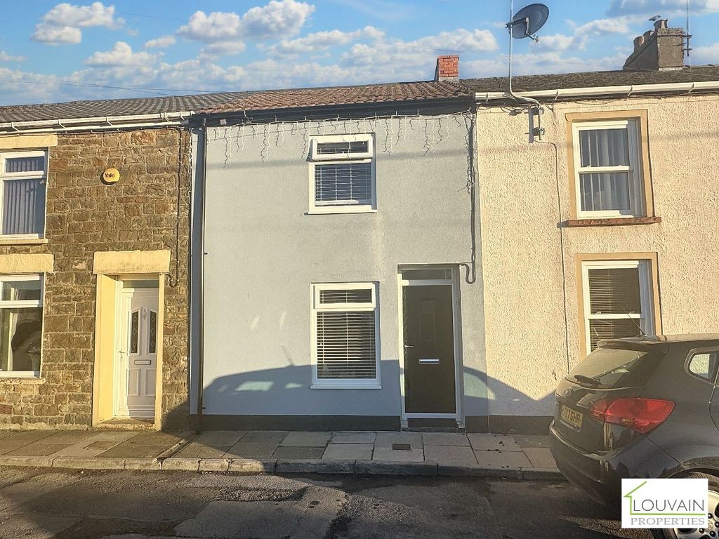 Property photo 1 of 27