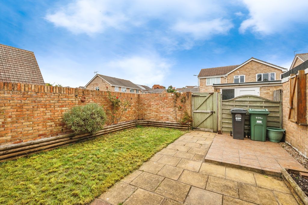 Property photo 3 of 17 Photo