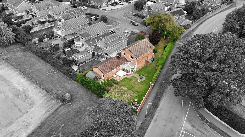 Property photo 1 of 35