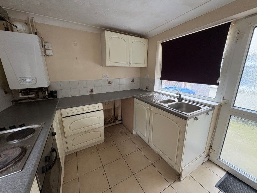 Property photo 2 of 14