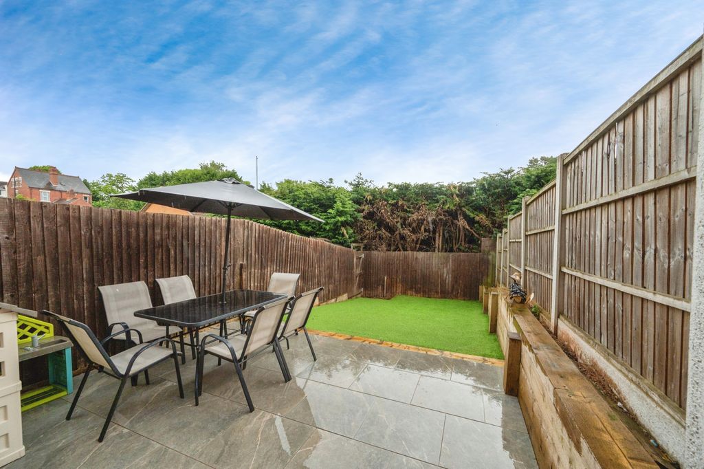 Property photo 2 of 14