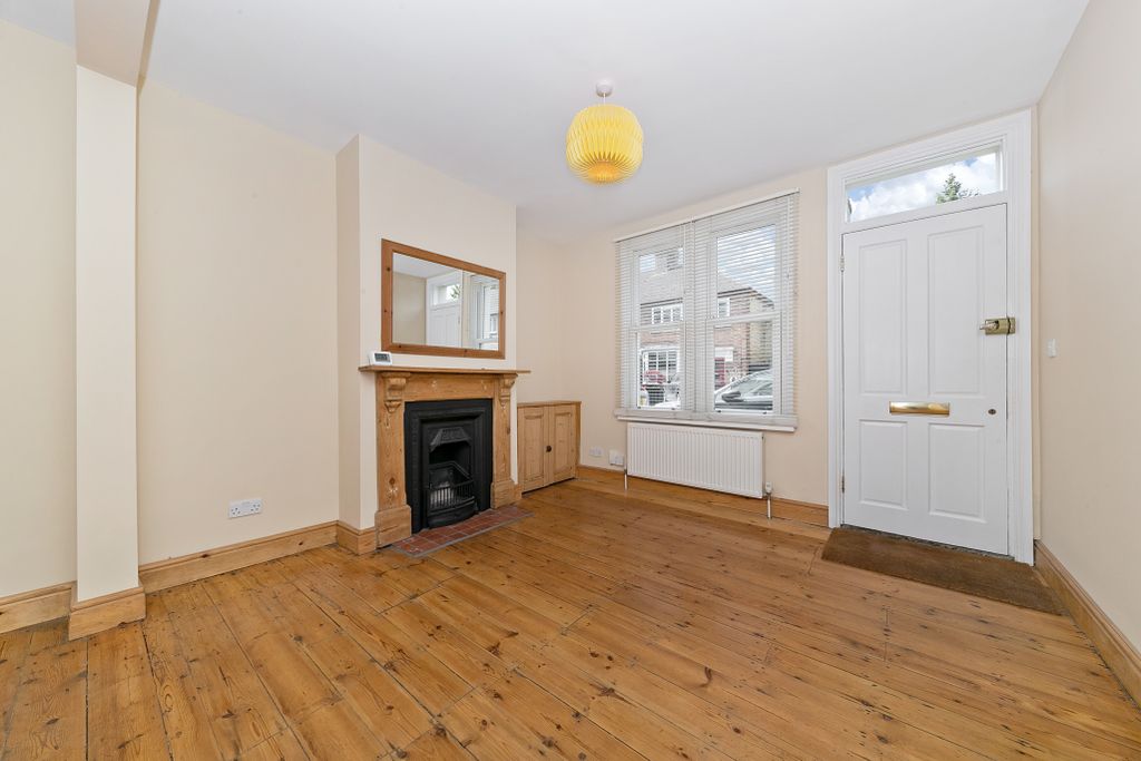 Property photo 2 of 17