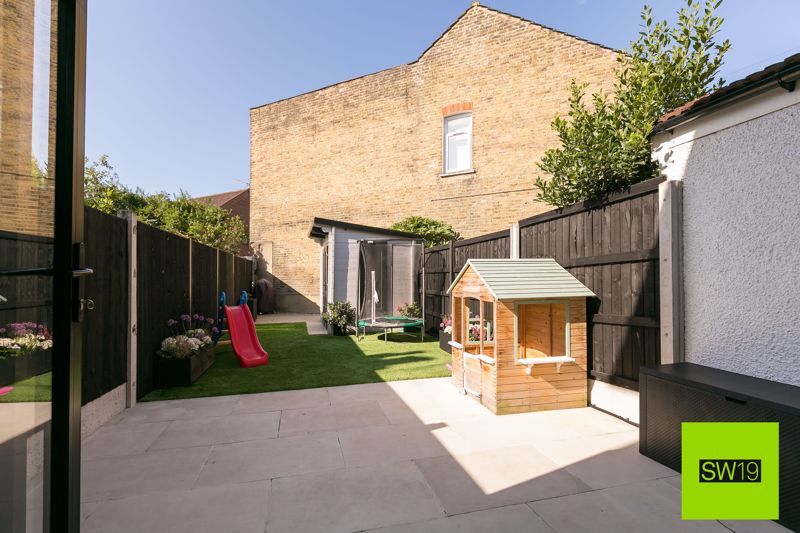 Property photo 2 of 16 Photo 11