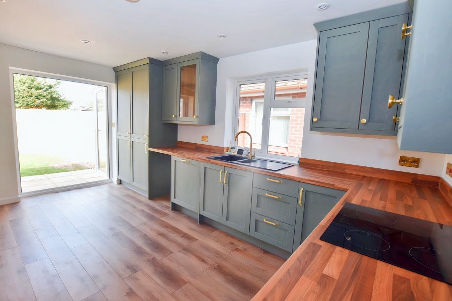 Property photo 2 of 18 Dining Kitchen 1