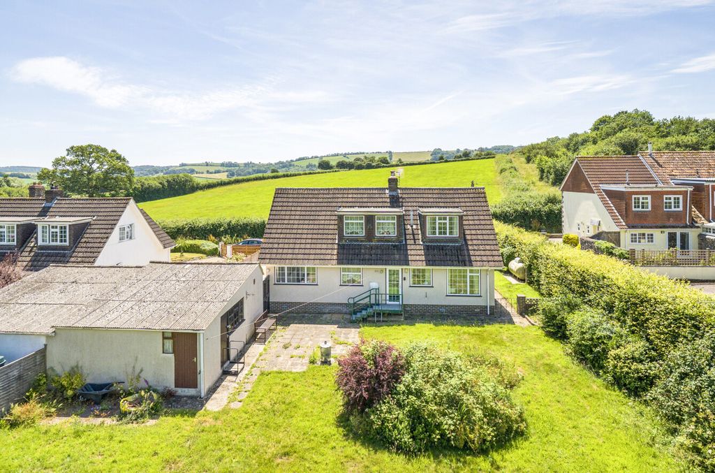Property photo 3 of 26 1482717-2-6A3Ea93...