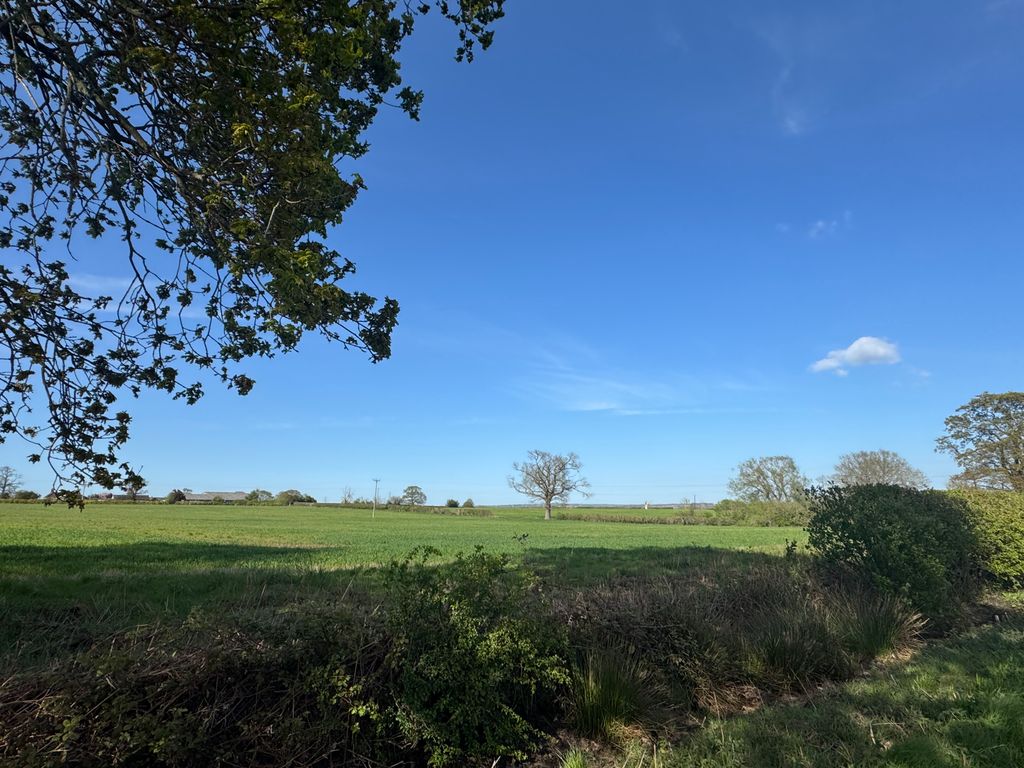 Property photo 3 of 3