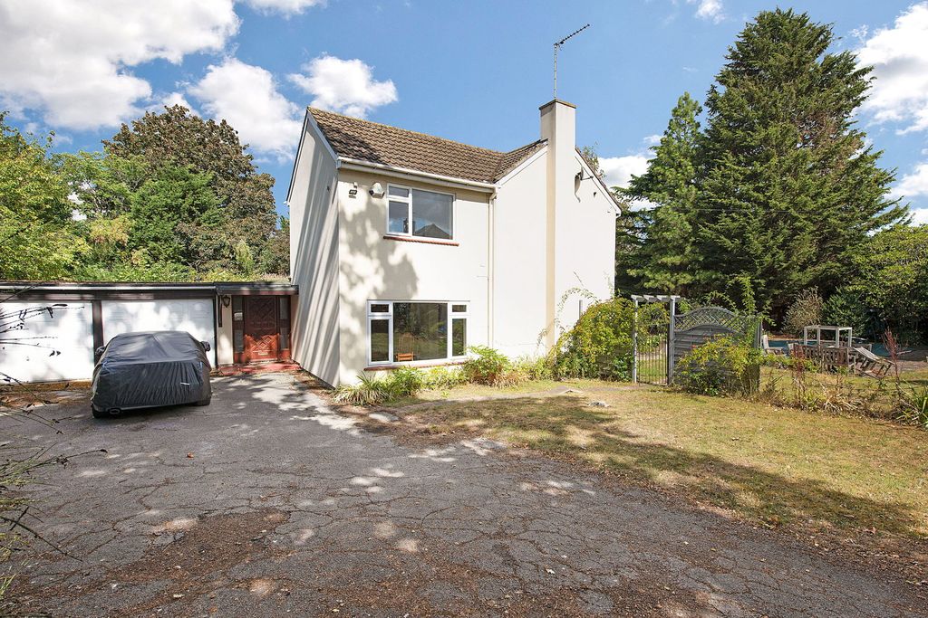 Property photo 2 of 29
