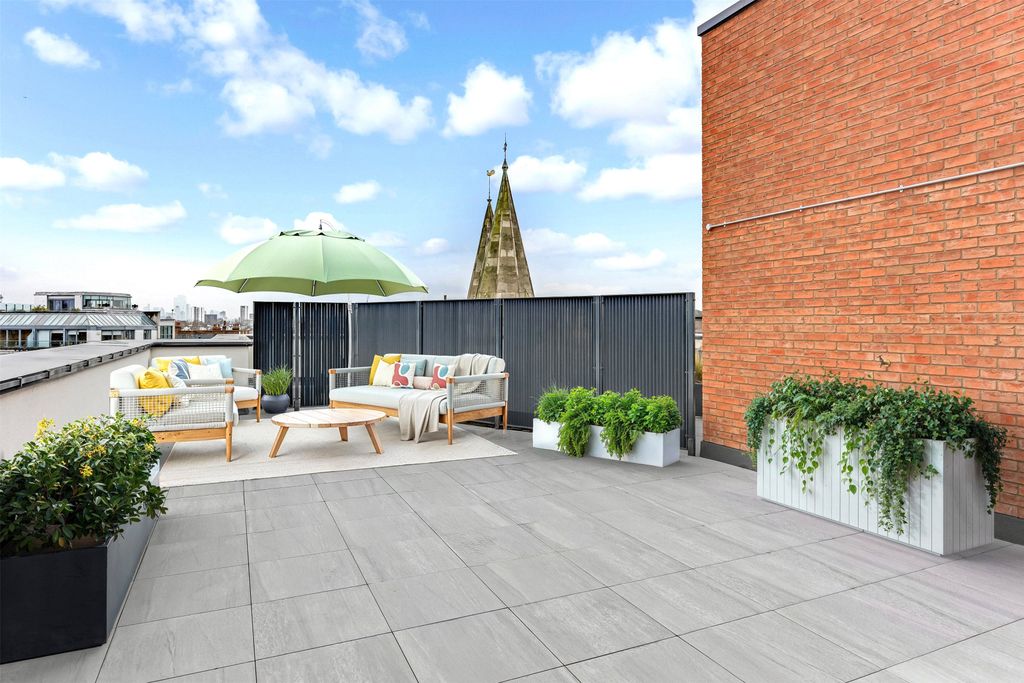 Property photo 2 of 16 Picture No. 57