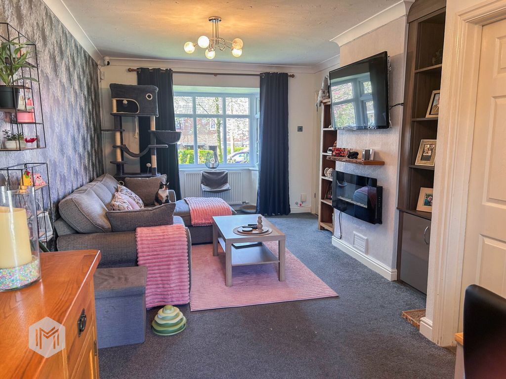 Property photo 3 of 22 Picture No. 04