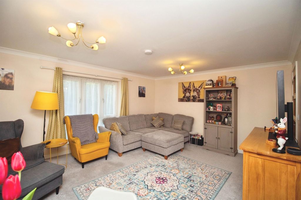 Property photo 3 of 8