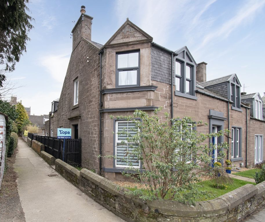 Property photo 1 of 22 Front Exterior