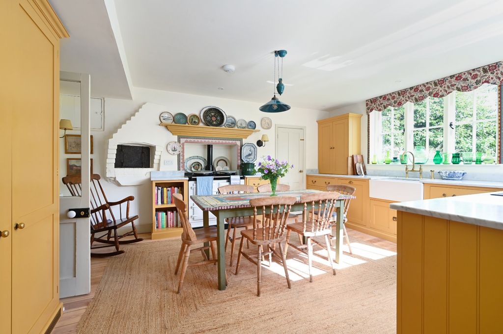 Property photo 3 of 33 Picture No. 06