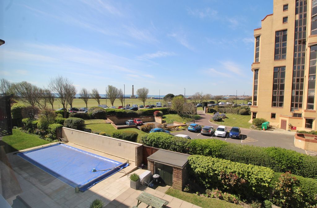 Property photo 3 of 25