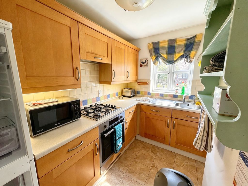 Property photo 2 of 15