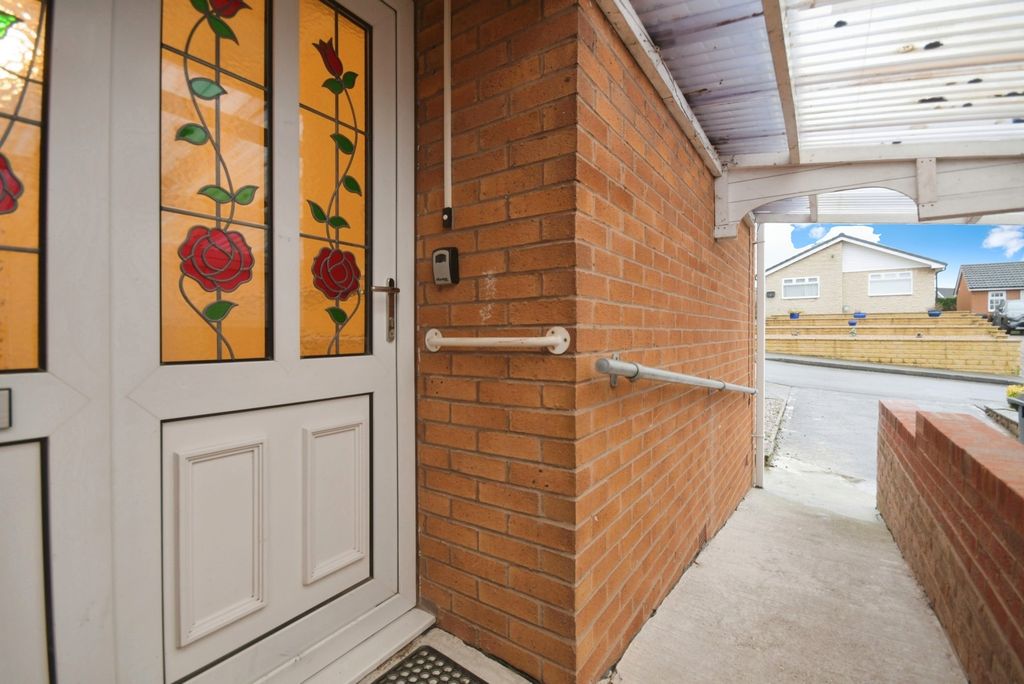 Property photo 3 of 13 Pbox-Img.Jpg