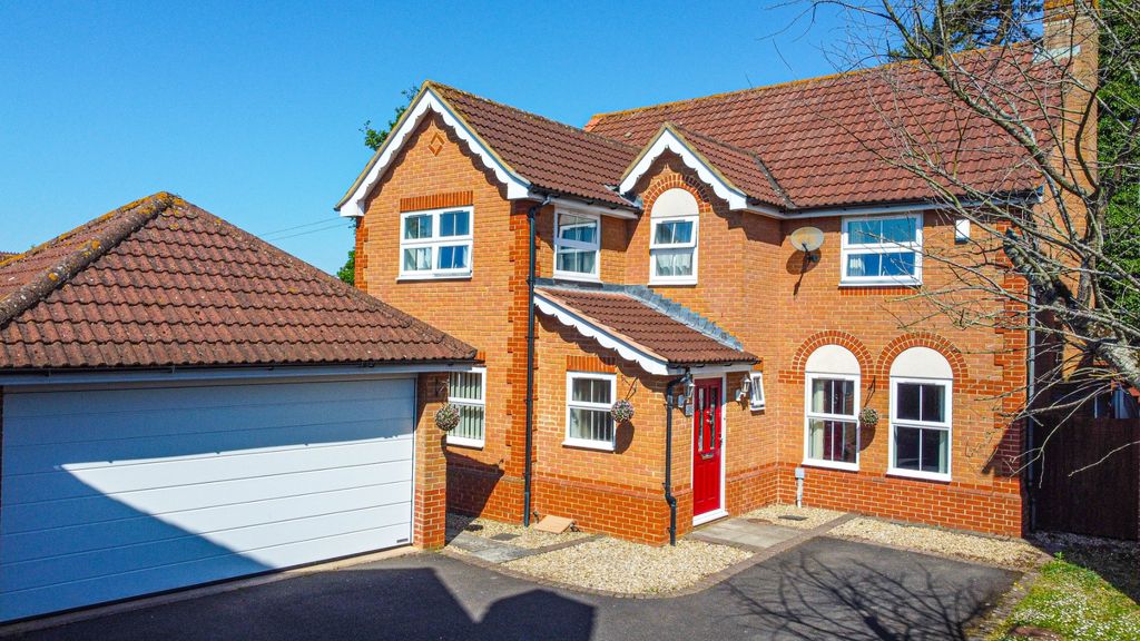 Property photo 1 of 33 4111540