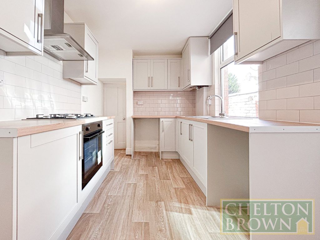 Property photo 1 of 37 Kitchen