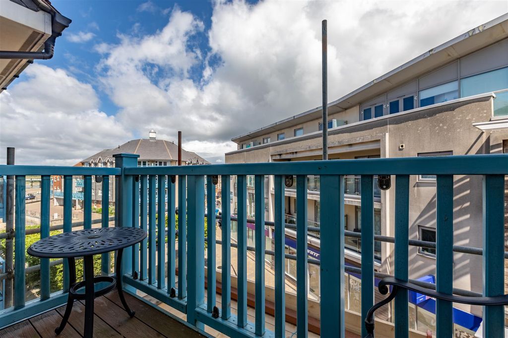 Property photo 3 of 13 Balcony