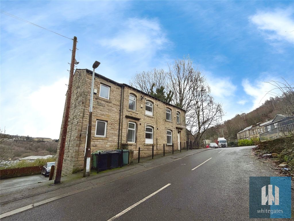 Property photo 2 of 12 Picture No. 18