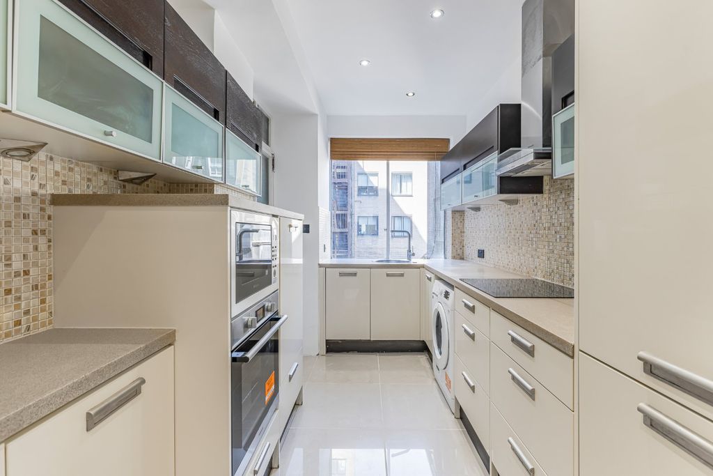 Property photo 3 of 13 Kitchen