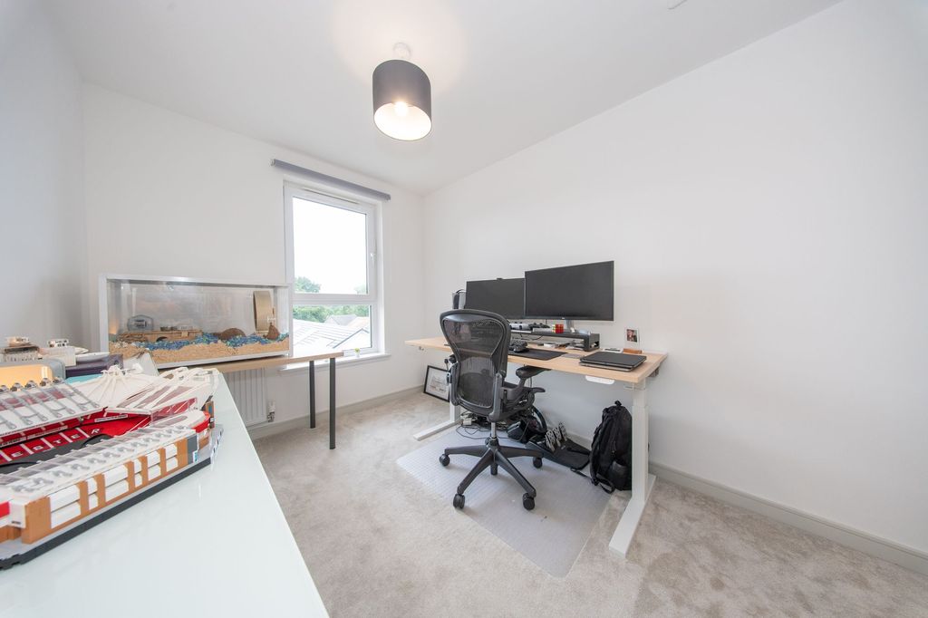 Additional image 13 of 2 bed flat for saleKaims Crescent, Livingston EH54