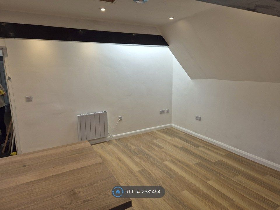 Property photo 3 of 8 Living Room