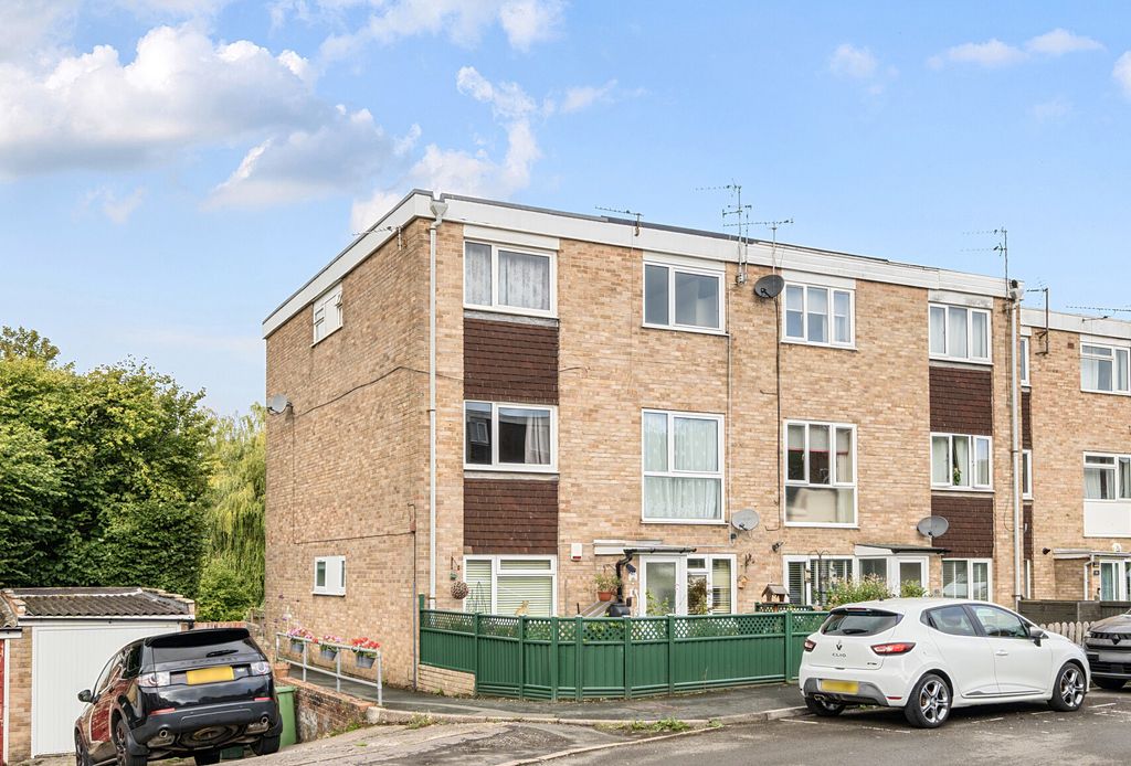 Property photo 1 of 15 1347241-1-68c136c...