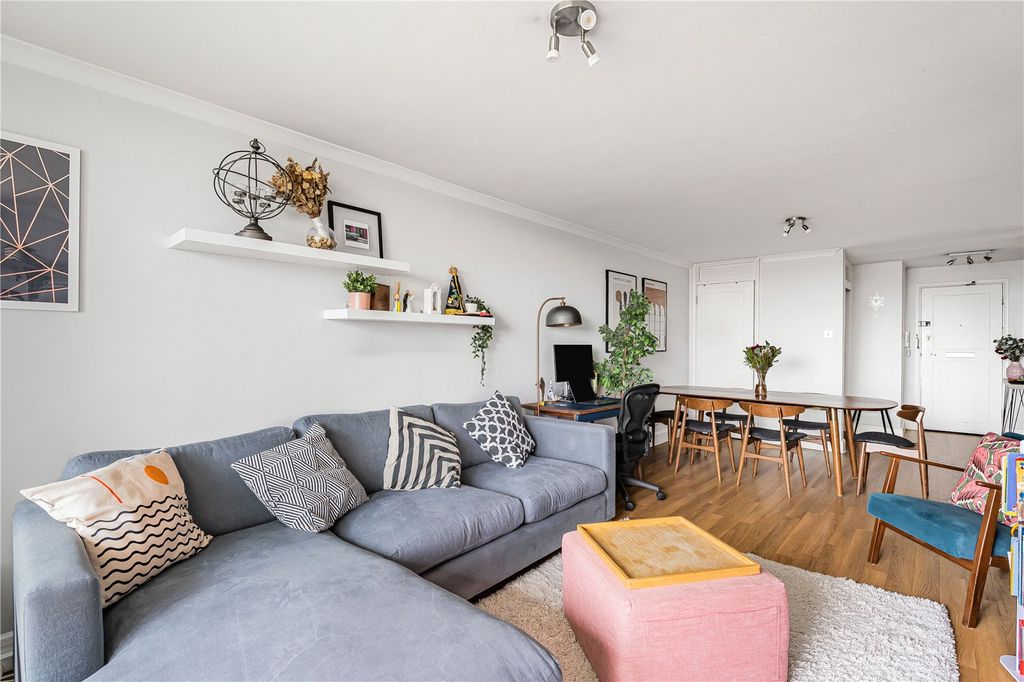 Property photo 2 of 29 Reception