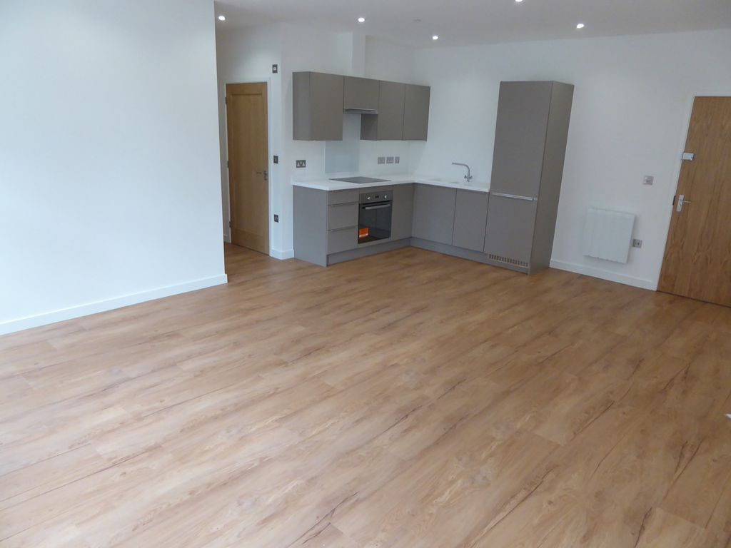 Property photo 3 of 6 Reception/Kitchen