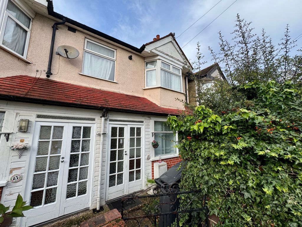 Property photo 2 of 8